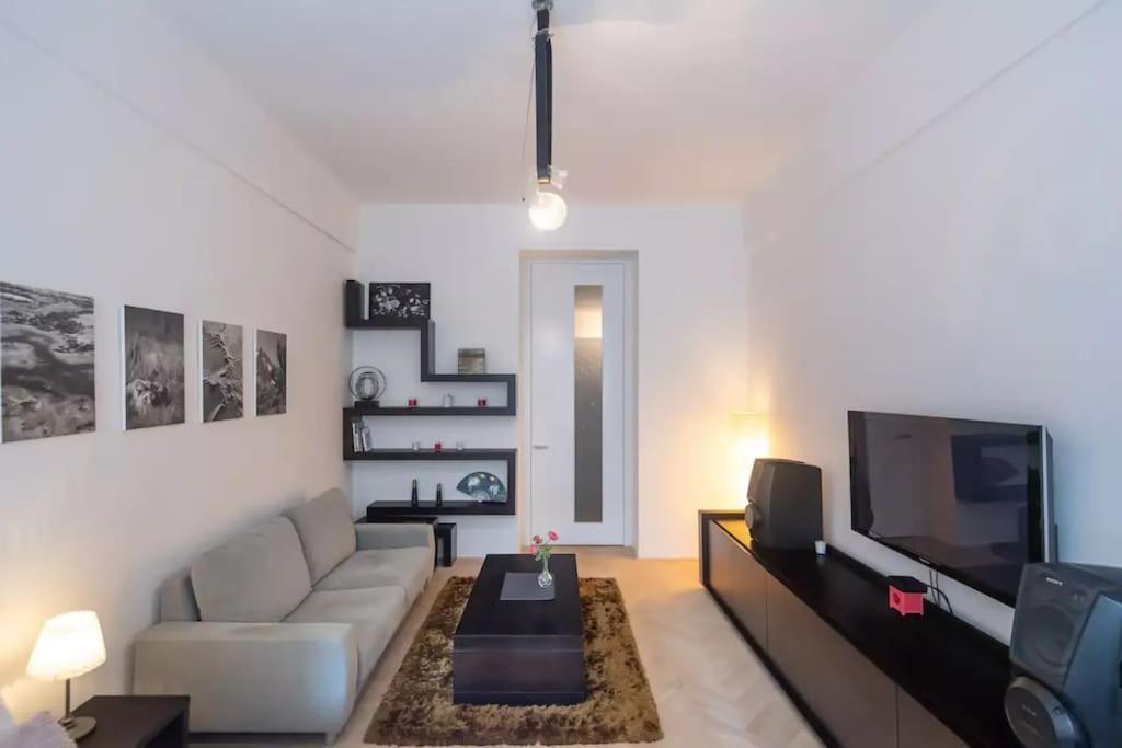 Luxury Apartment On Old Town Square Prague Exterior photo
